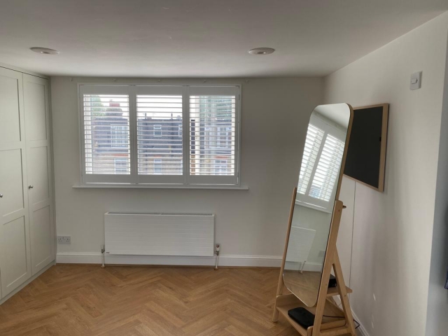 Crown Shutters (475)